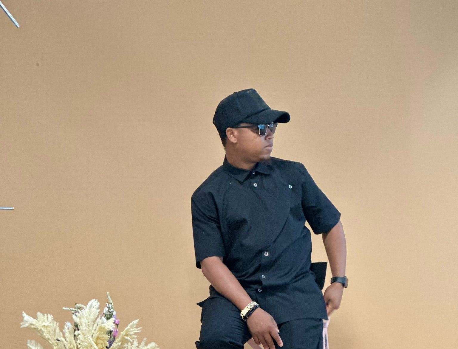 Mr. Larlah